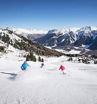 Lyžování v Jižním Tyrolsku – zimní dovolená v Alpách