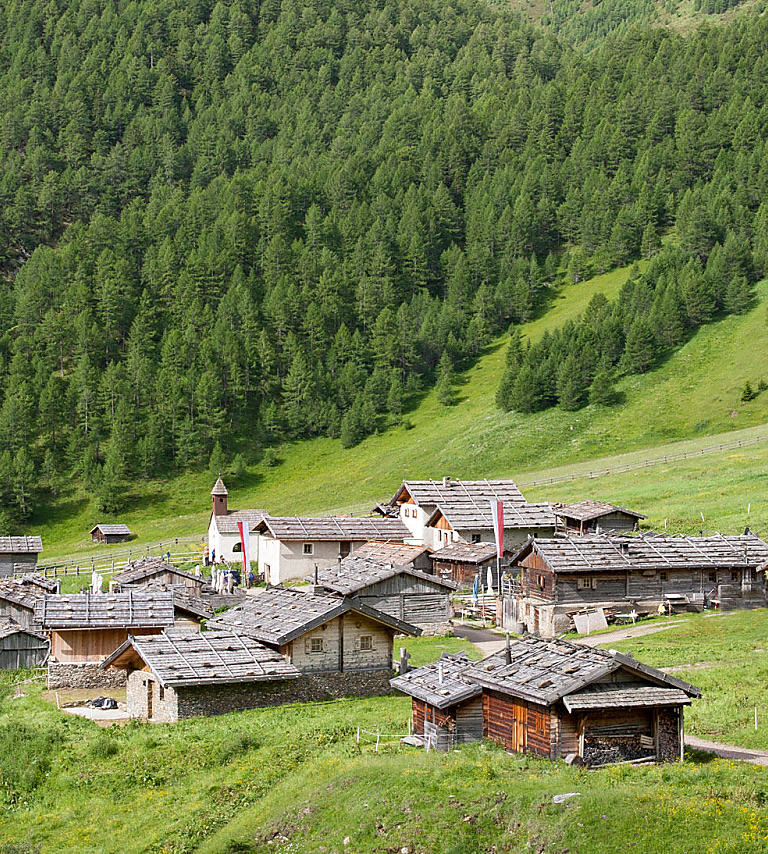Fanealm: alpská vesnička v horách