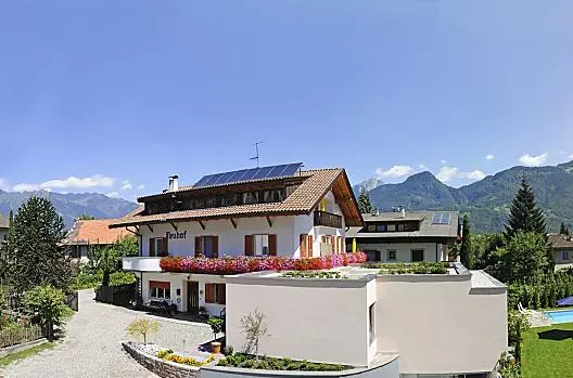 Neuhof - Seznam Photo