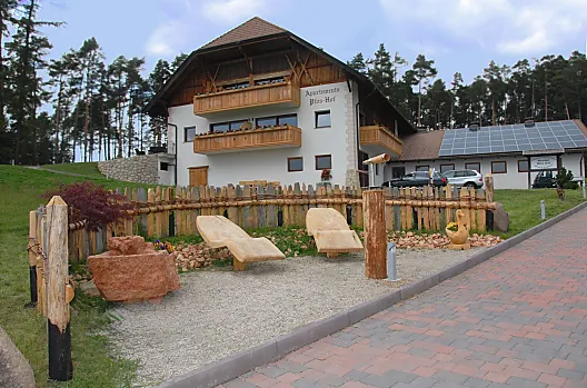 Pfos-Hof - Seznam Photo