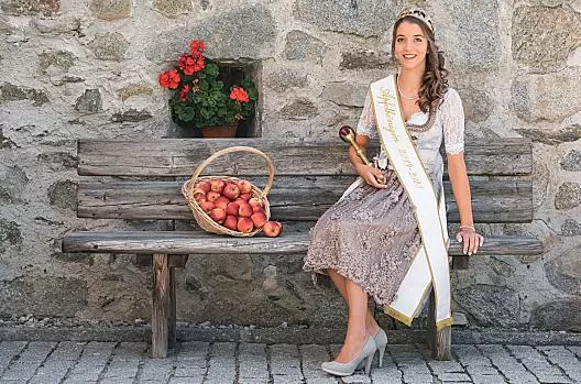 Dcera Maria jako královna jablek
