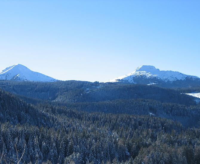 Pohled na Weißhorn a Schwarzhorn