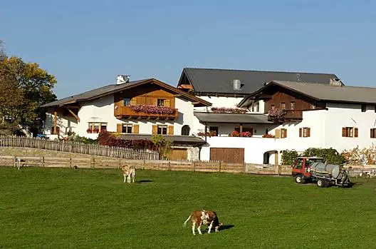 Léto je casem peší turistiky. Náš Florerhof je ideálním výchozím bodem pro peší túry v regionu Schlern. Otevrete dvere a vydejte se na túru.