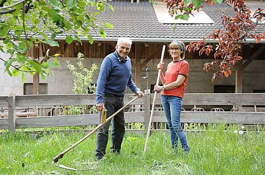 Franz, majitel statku, s neterí Gerlindou
