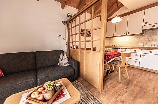 Obytná kuchyn rekreacního apartmánu Schlern