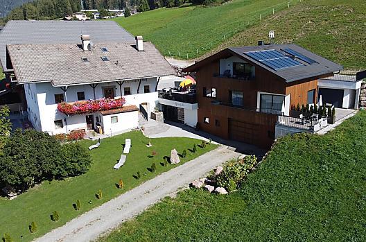 Ladinserhof - Seznam Photo