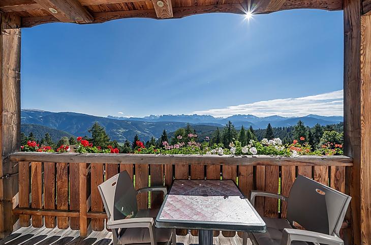 Všechny naše balkony nabízejí výhled na dechberoucí panoráma Dolomit