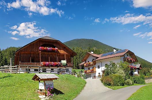 Binterhof - Seznam Photo