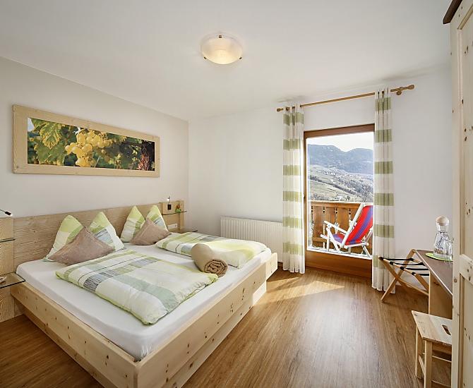 Schlafzimmer in Zirbe 