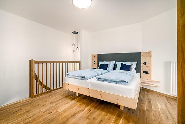 Schlafzimmer aus Zirbenholz