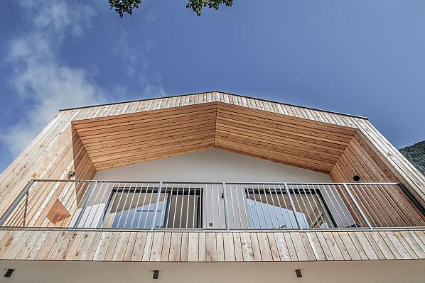 Loggia mit einzigartigem Ausblick auf die umliegende Bergwelt