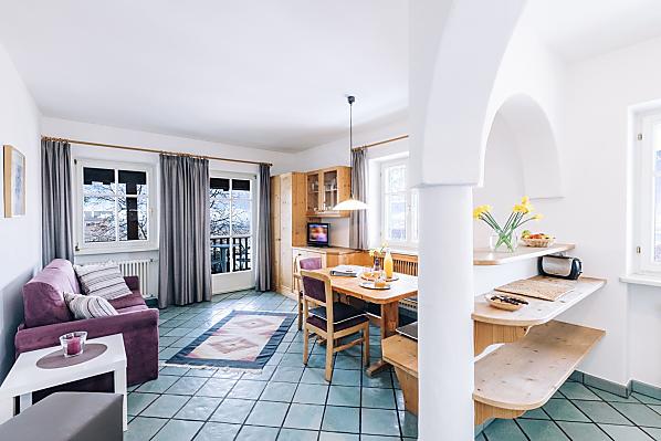 Wohnraum mit Südbalkon