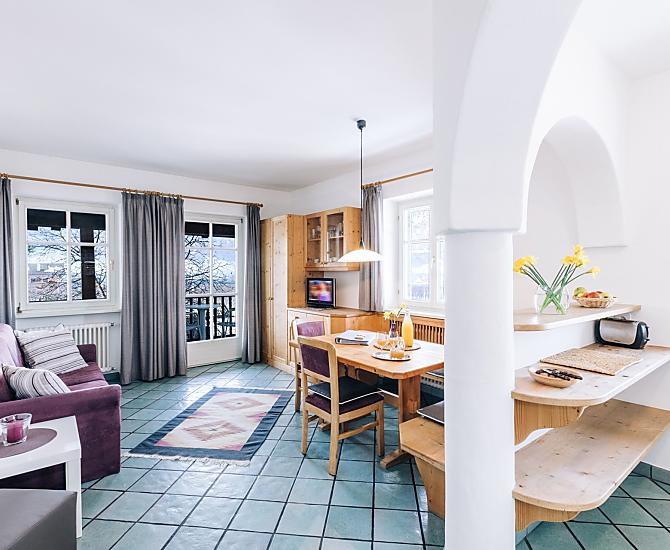 Wohnraum mit Südbalkon