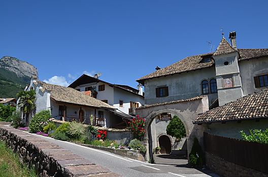 Ansitz Weissenheim - Seznam Photo