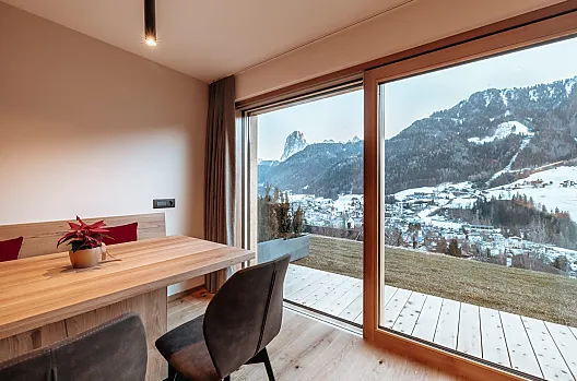Rekreační apartmány v novém Klimahausu A s úchvatným výhledem na Dolomity