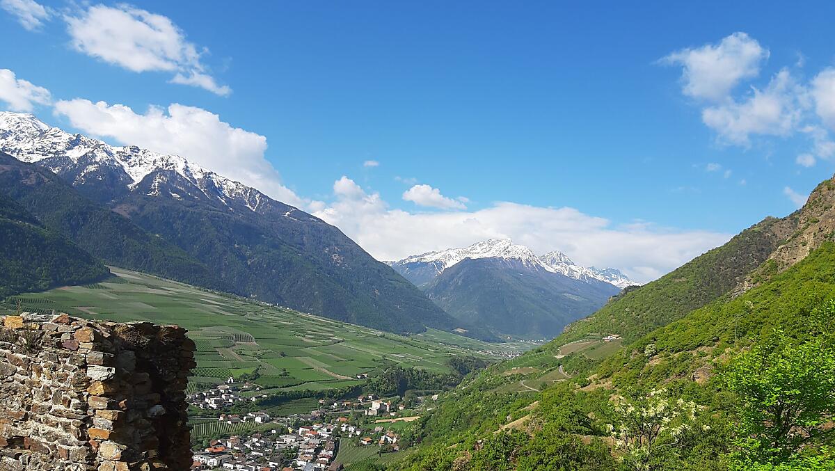Wandern im Vinschgau mit Ausblick